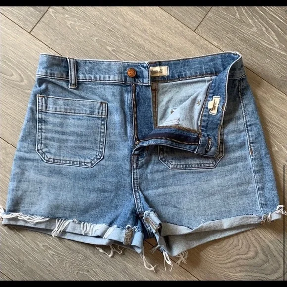 Madewell High-Rise Denim Shorts - Picture 3 of 6